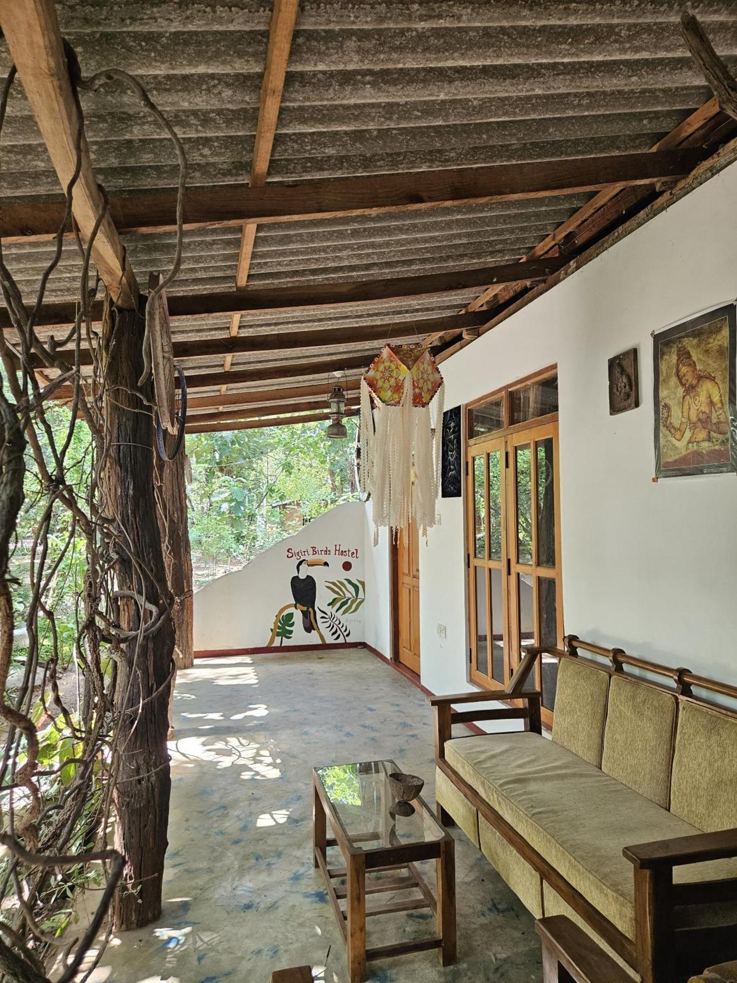 Sigiri Birds Hostel Sigiriya Exteriör bild